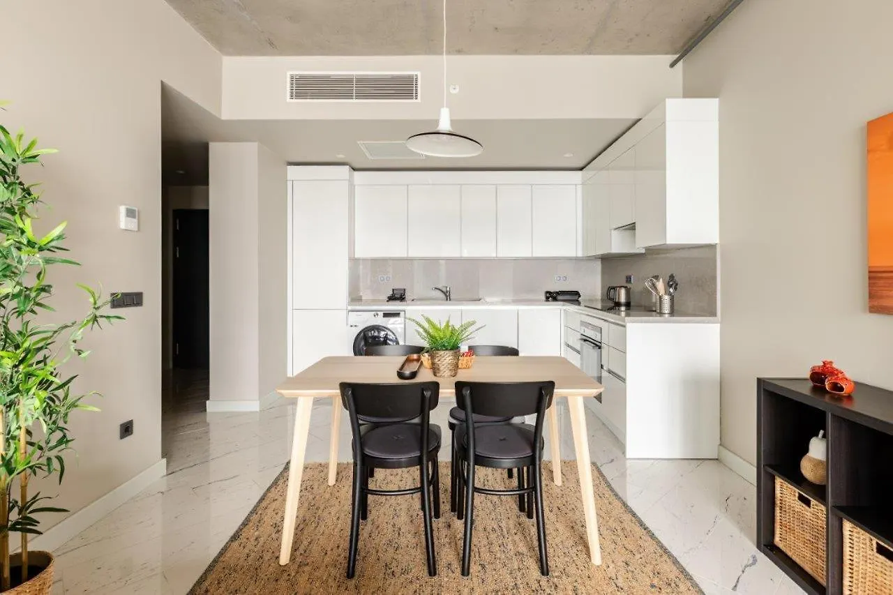 Beautiful Deluxe 1Bd Condo Poolgymparking! #373 Istanbul Lejlighed