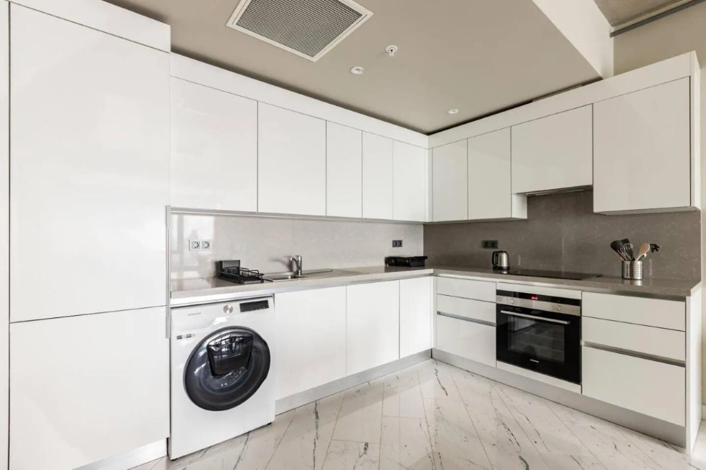 Beautiful Deluxe 1Bd Condo Poolgymparking! #373 Istanbul Tyrkiet