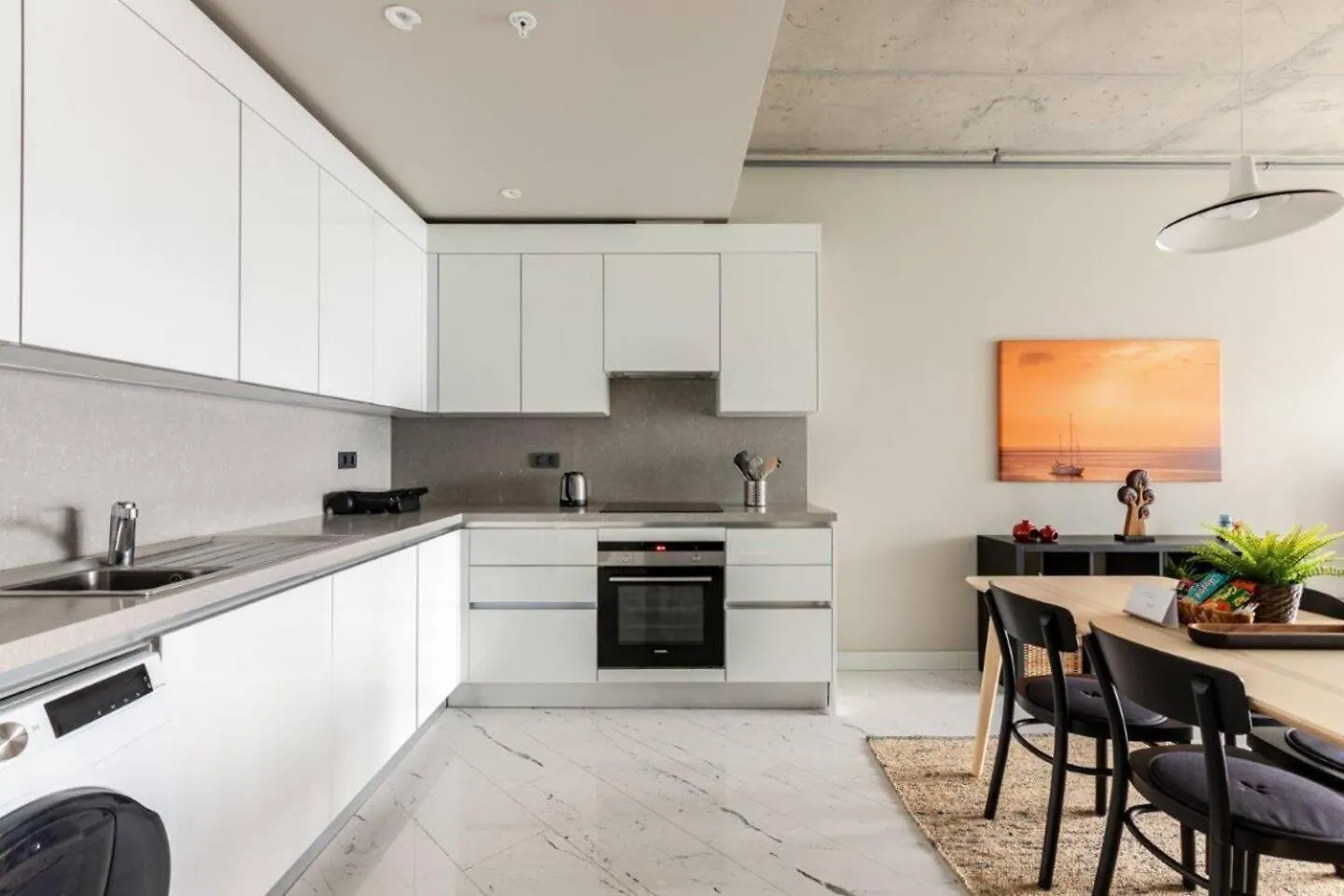 Beautiful Deluxe 1Bd Condo Poolgymparking! #373 Istanbul